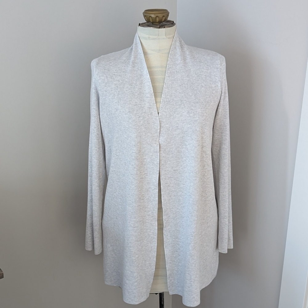 Cyrus Minimalist Light Grey cardigan